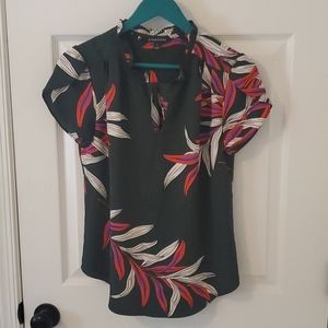 Professional Top: Green, Leaf Design